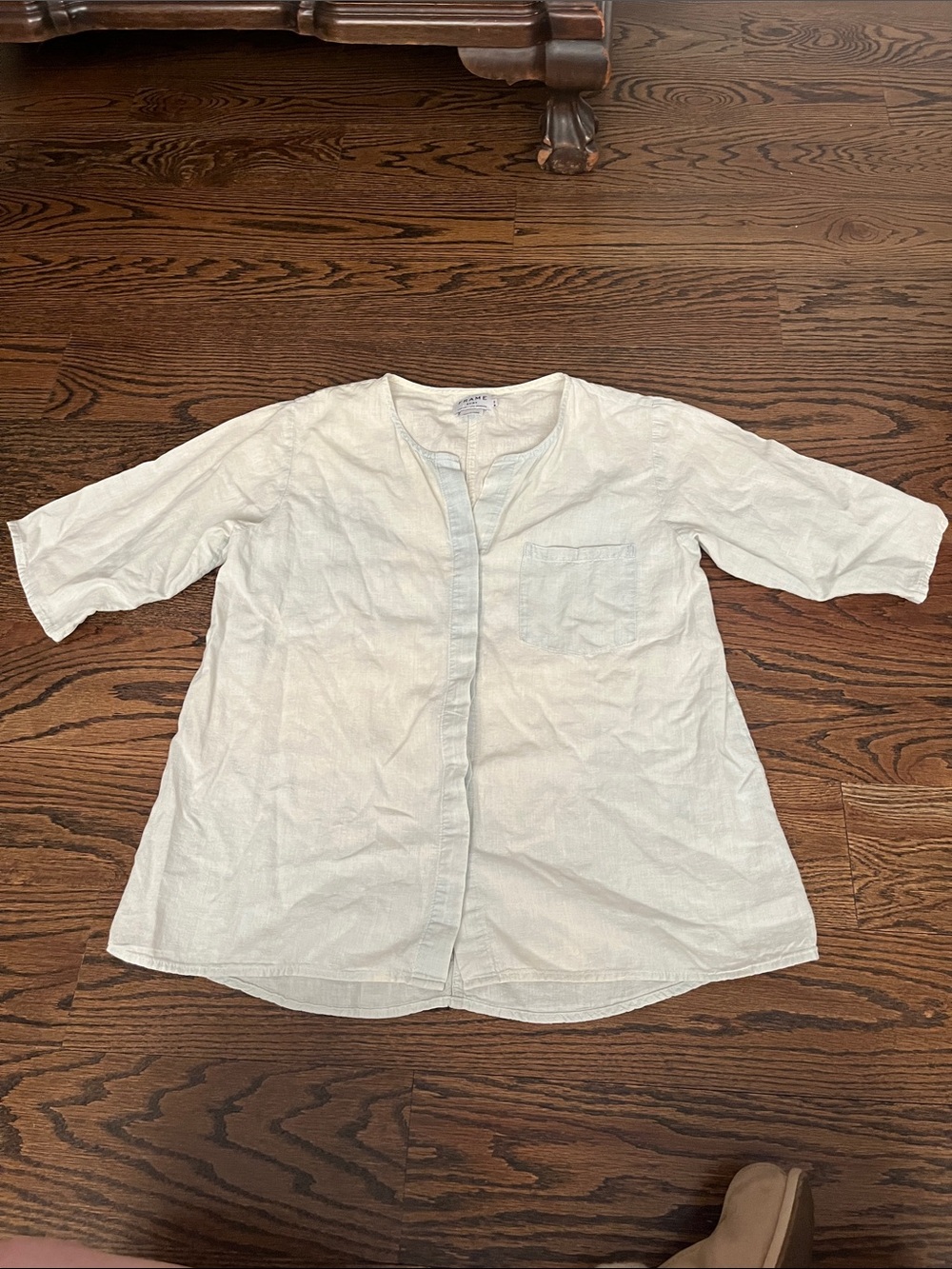 Frame Denim Coastal Chambray Linen-Cotton Button-Front Shirt